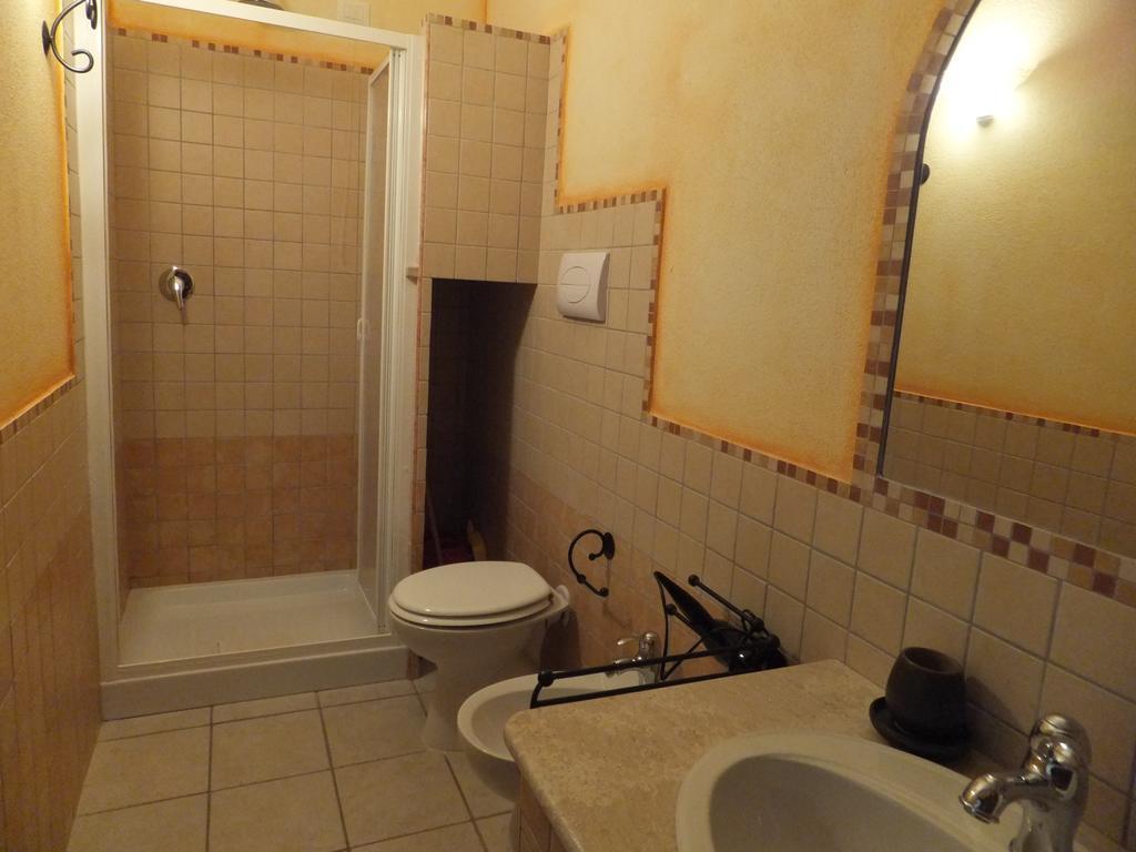 Grazia Deledda Bed and Breakfast Galtellì Buitenkant foto